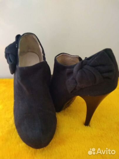 Ботильоны замшевые