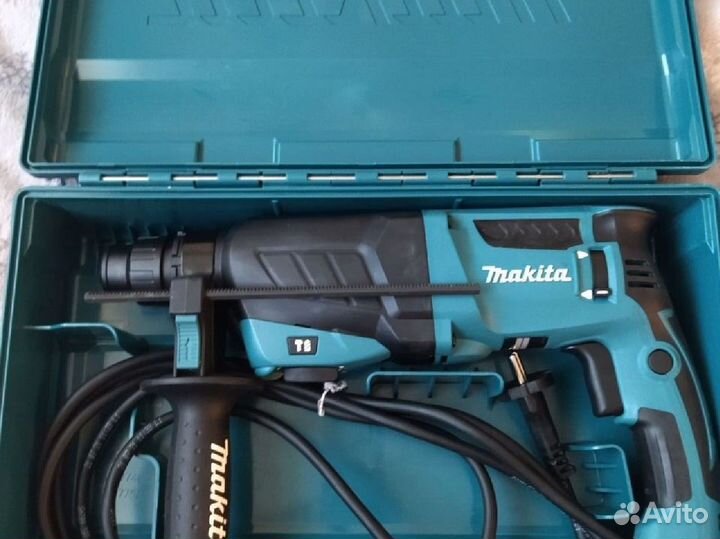 Перфоратор Makita HR2630 800 Вт