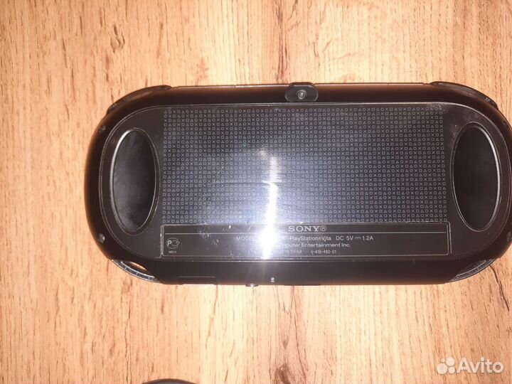 PlayStation Vita PCH-1008