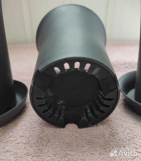 Горшки пластиковые б/у