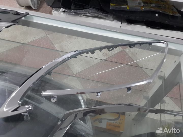 Молдинг фар lexus GS бампер