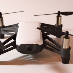 Квадрокоптер DJI Ryze Tello