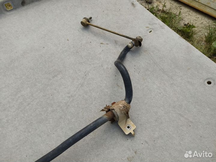 Стабилизатор Renault Laguna III (2007–2013)