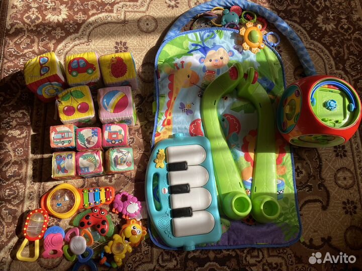 Развивающие игрушки пакетом