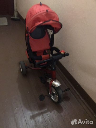 Велосипед с родительской ручкой