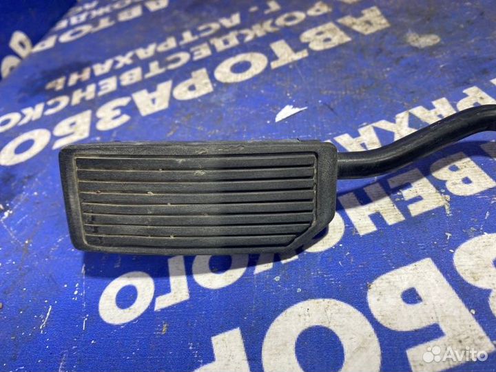 Педаль газа Nissan Primera P12 седан QG18DE 2003