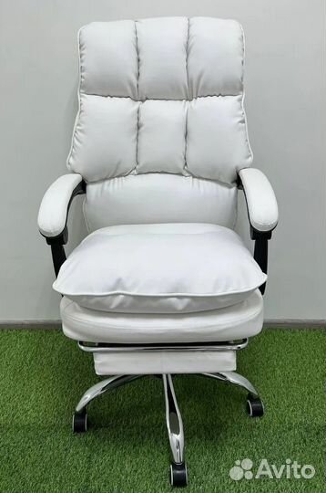 Компьютерное офисное кресло с массажем (новые)