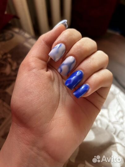 Покрытие ногтей на руках гель-лаком