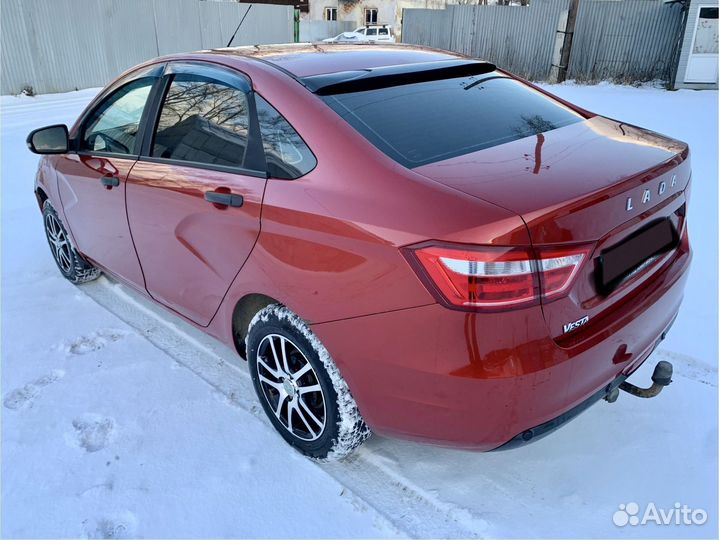 LADA Vesta 1.6 МТ, 2016, битый, 220 000 км