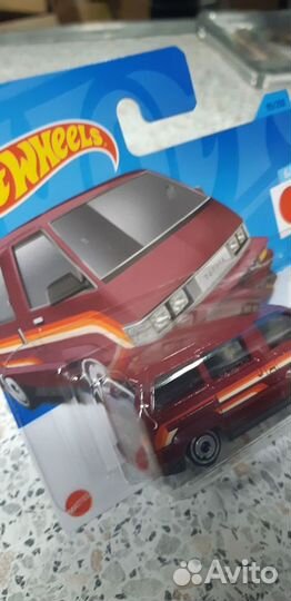 Модель Hot Wheels 1986 Toyota Van