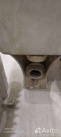 Унитаз с бачком