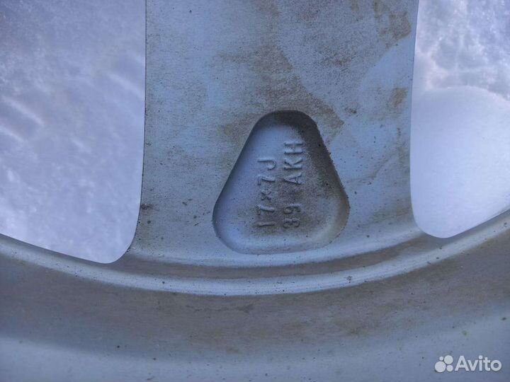 Yokohama 104ZR 225/65 R17