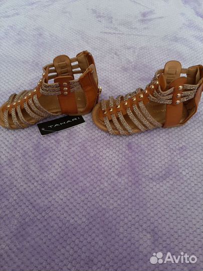 Сандалии для девочки