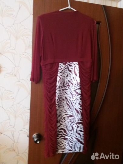 Новое нарядное платье