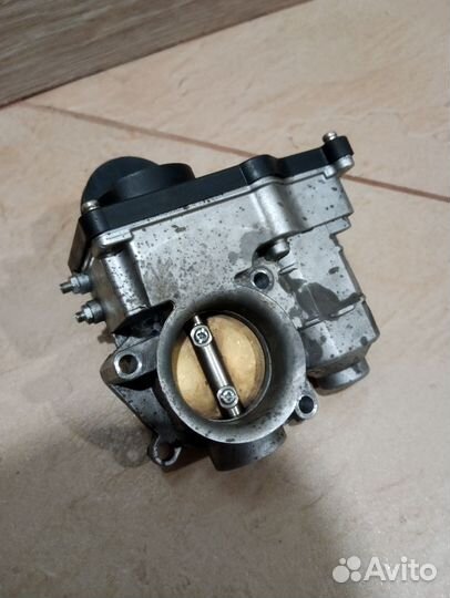 Дроссельная заслонка Nissan note 1.4 2008