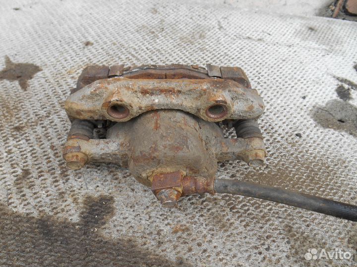 Передний левый суппорт Chevrolet Lanos Ланос