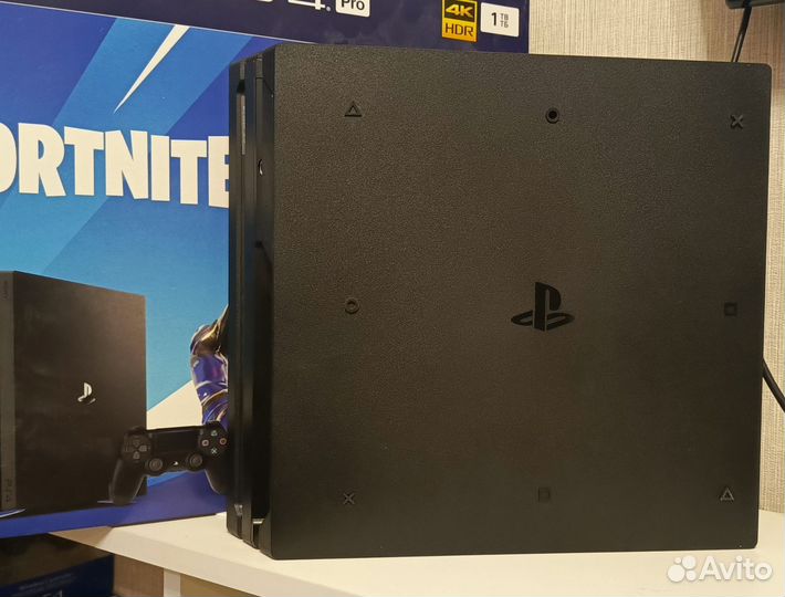 Sony PS4 PRO CUH-7208B