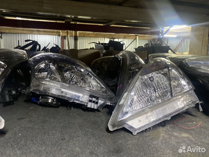 Фара Nissan Teana J32