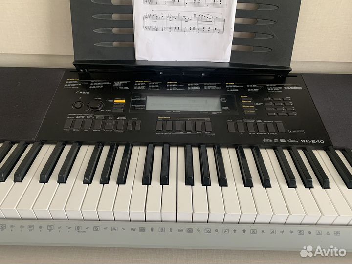 Продаю электронное пианино Casio wk-240