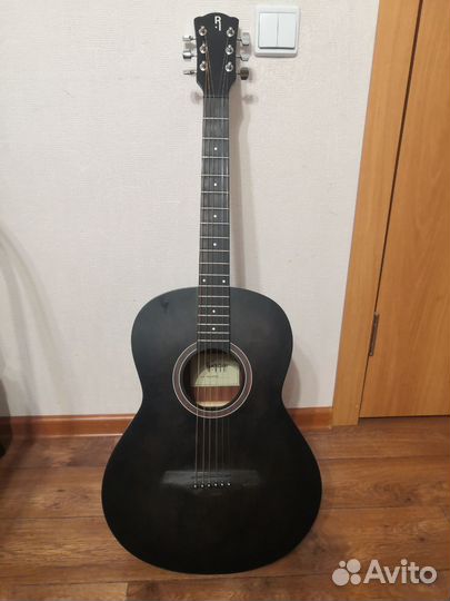 Акустическая гитара
