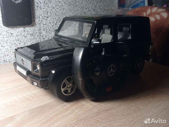 Mercedes Benz G55 на пульте управления