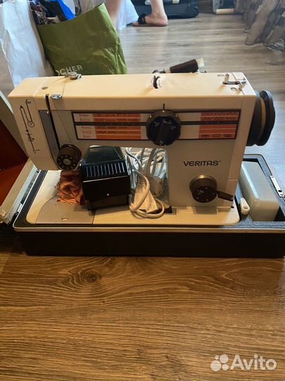 Швейная машина Veritas
