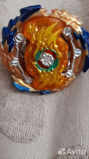 Бейблэйд фафнир (оригинал)