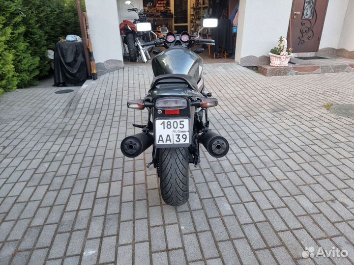 Honda X11 CB1100 super four