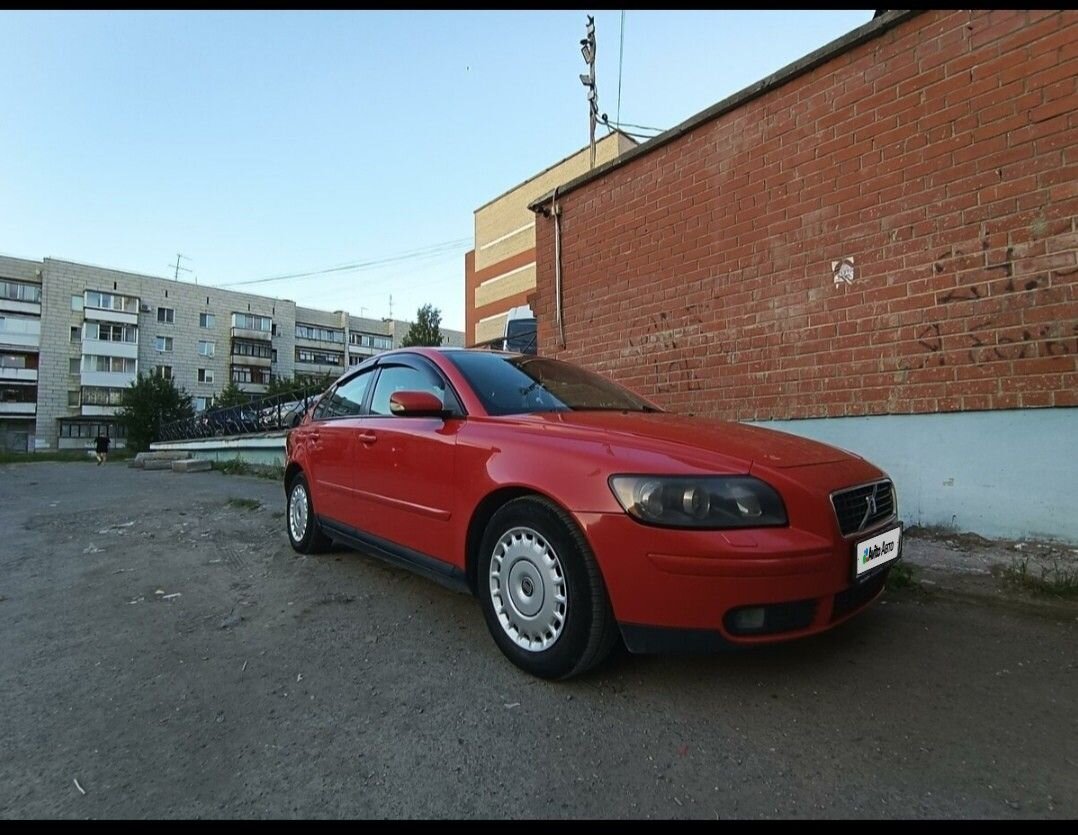 Volvo S40: фото владельца