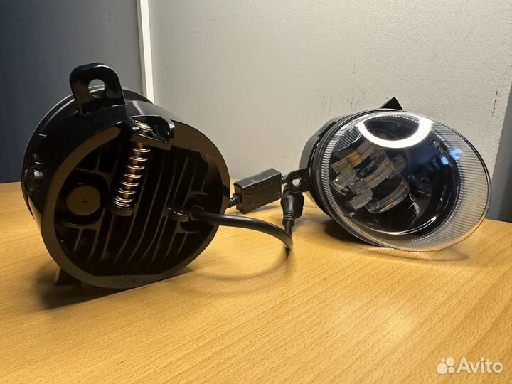 Противотуманные фары на audi ауди светодиолны лед