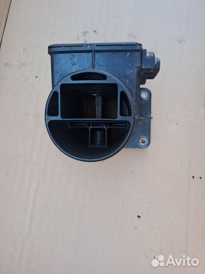 Датчик расхода воздуха Митсубиси Галант 7