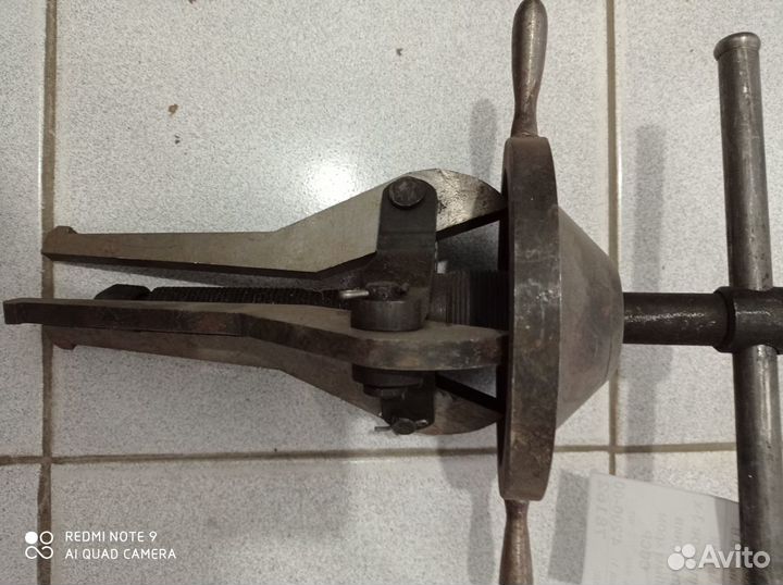 Струбцина съёмник шрифт СССР