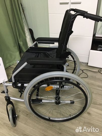 Инвалидная коляска