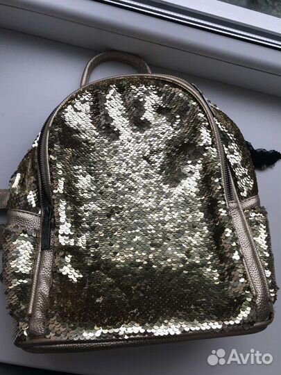 Рюкзак с пайетками