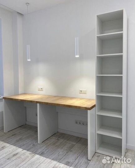 Шкаф распашной белый