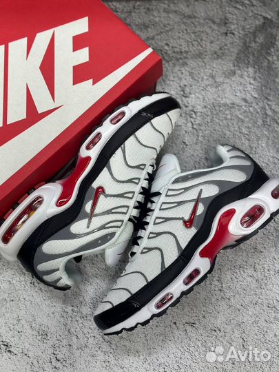 Кроссовки Nike Air Max Tn Plus