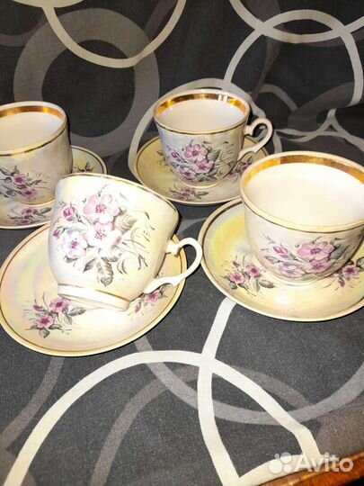 Набор чайников,чашек