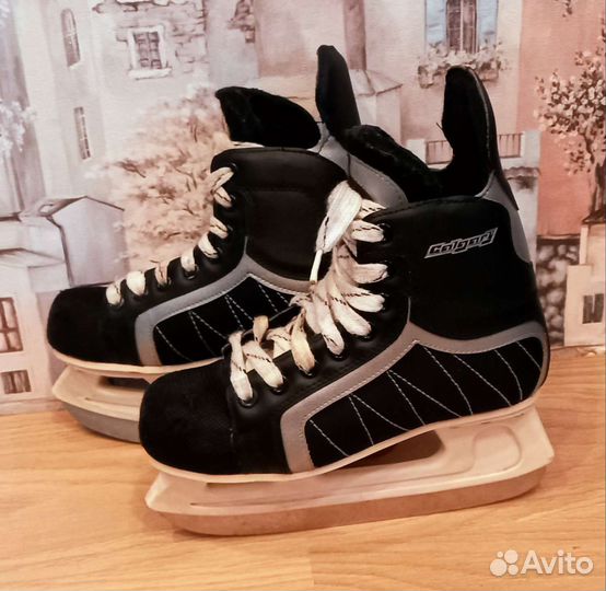 Коньки хоккейные 35 размер