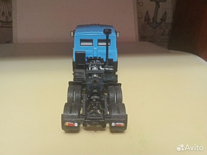 Модель Маз 6422 ранний 1:43 Автоистория (аист)
