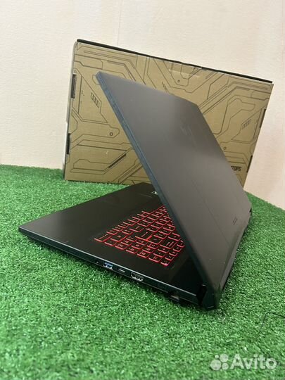 MSI Katana 17,3