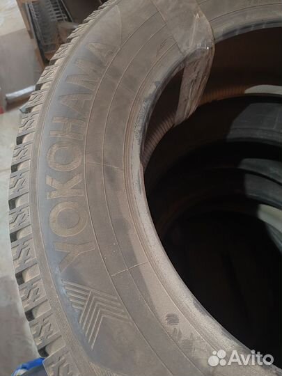 Yokohama Ice Guard IG20 275/60 R20 115