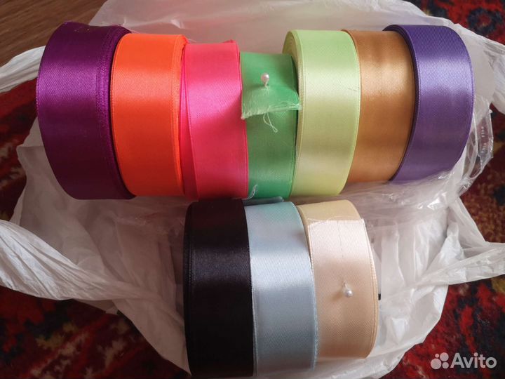 Пряжа трикотажная, атласные ленты