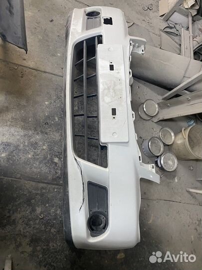 Бампер Nissan almera