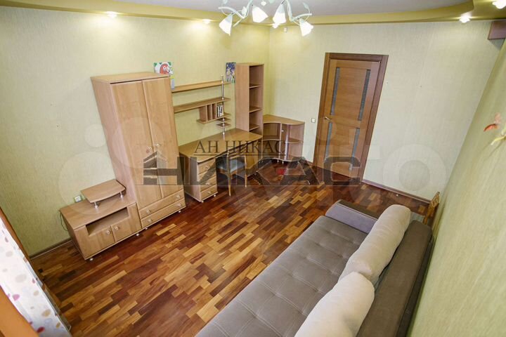2-к. квартира, 80 м², 6/9 эт.