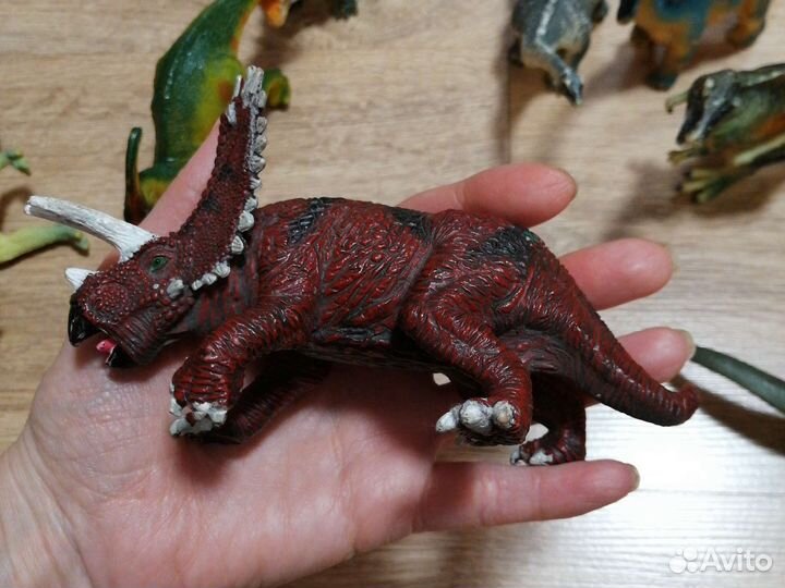 Динозавры фигурки