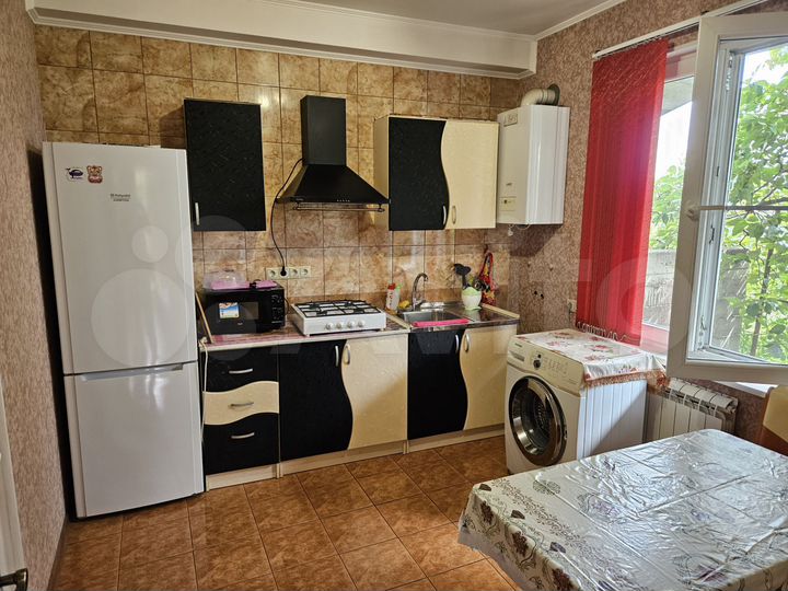 1-к. квартира, 40 м², 1/2 эт.