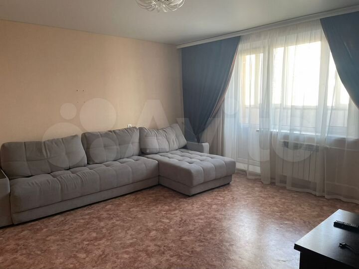 2-к. квартира, 57 м², 7/10 эт.
