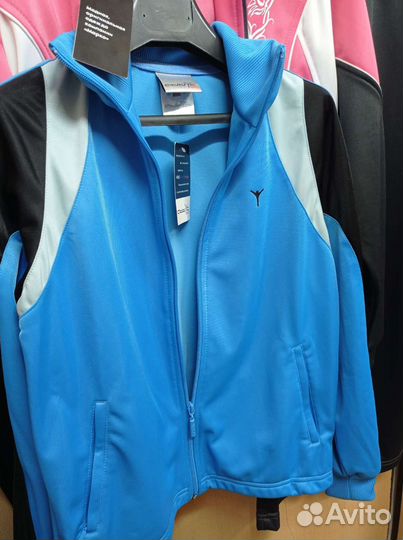 Спортивный костюм женский