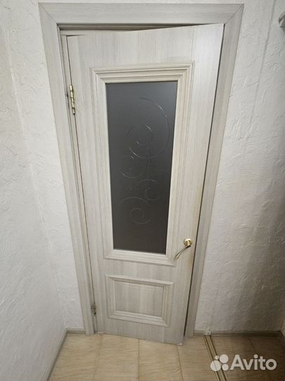 Межкомнатные двери бу с коробкой, наличники замки