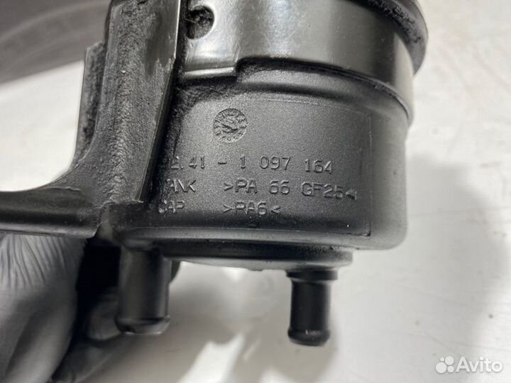 Бачок гидроусилителя Bmw 525I E39 M54B25 2001